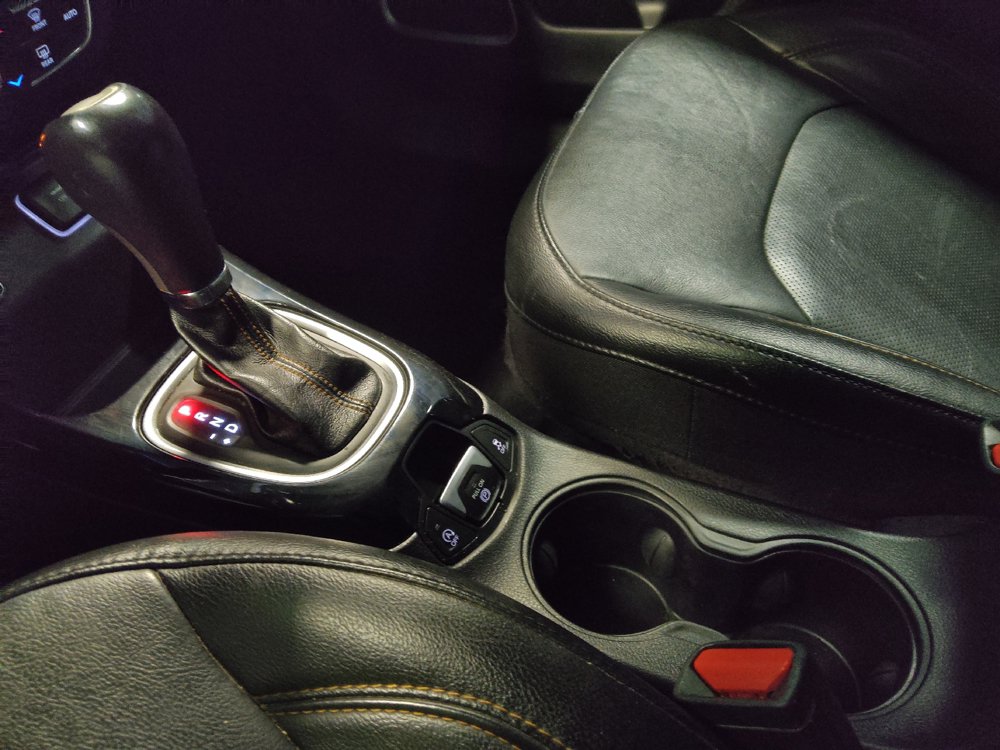 Used 2019 Jeep Compass Limited FWD image 26