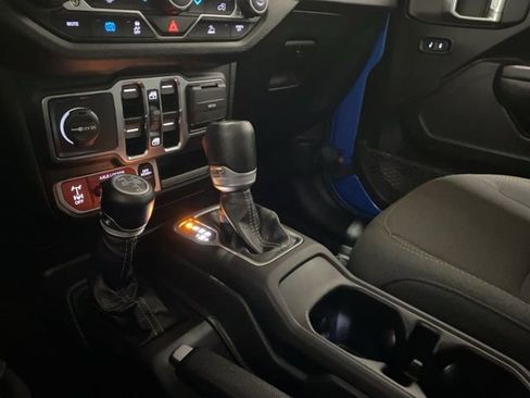 Used 2024 Jeep Wrangler Unlimited image 53