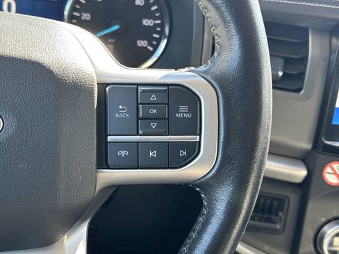 Used 2024 Ford Expedition XLT image 20