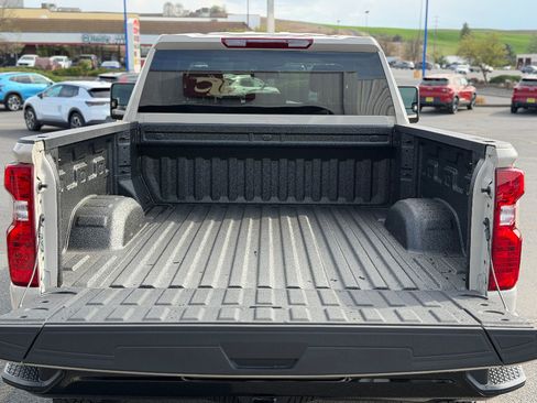 Certified 2026 Chevrolet Silverado 2500 Custom w/ Custom Value Package AWD/4WD image 19