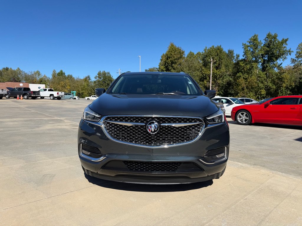 Used 2019 Buick Enclave Avenir w/ Avenir Technology Package AWD/4WD image 2