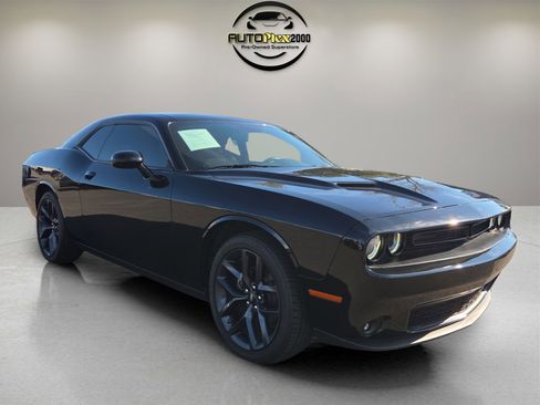 Used 2023 Dodge Challenger SXT w/ Blacktop Package image 1