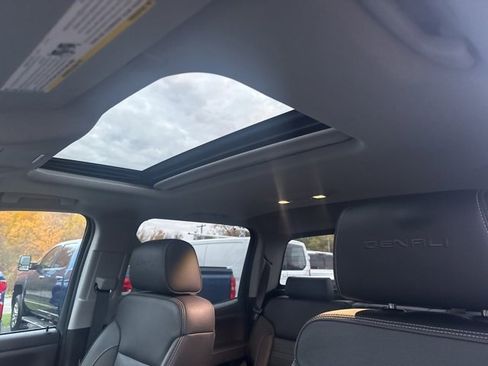 Used 2018 GMC Sierra 1500 Denali image 13