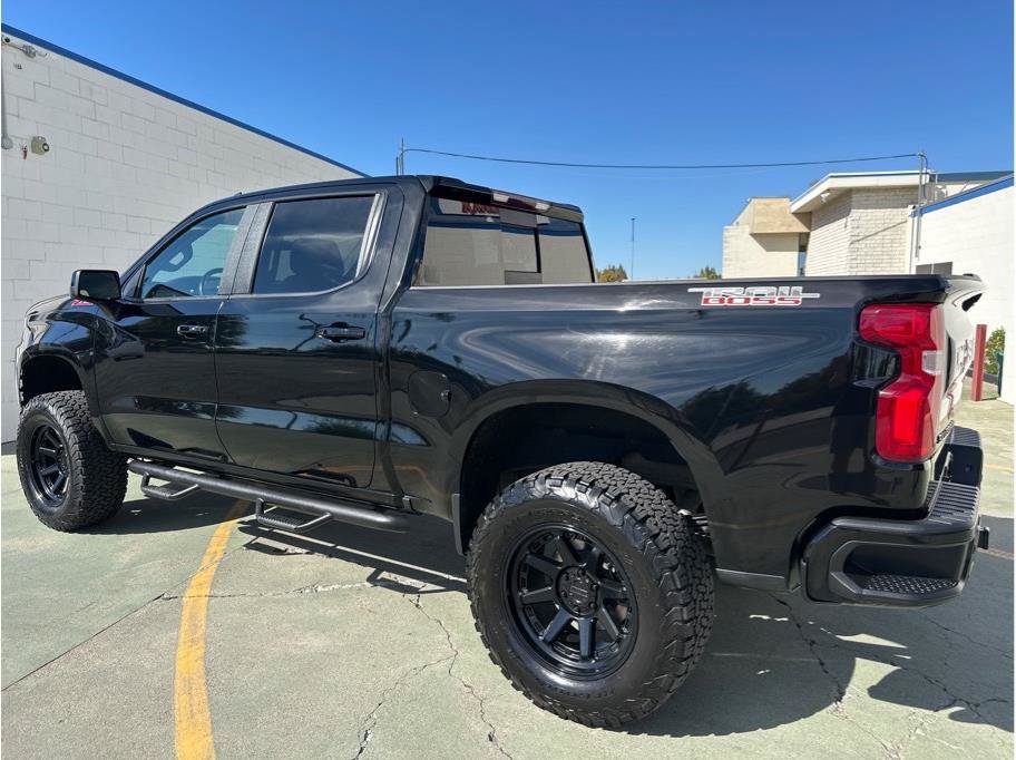 Used 2021 Chevrolet Silverado 1500 LT Trail Boss w/ Convenience Package II AWD/4WD image 16