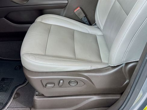 Used 2021 Chevrolet Tahoe Z71 w/ Z71 Signature Package image 19