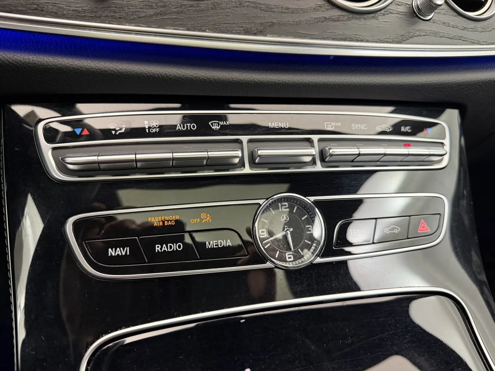 Used 2017 Mercedes-Benz E 300 4MATIC image 18