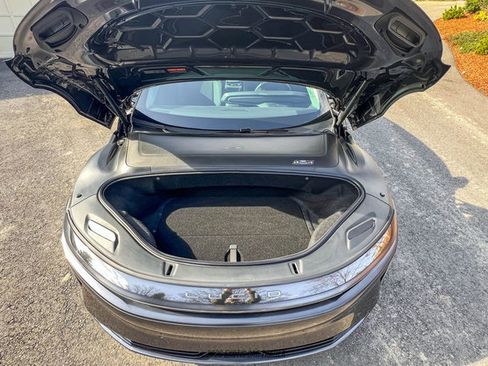 Used 2025 Lucid Air Grand Touring image 39