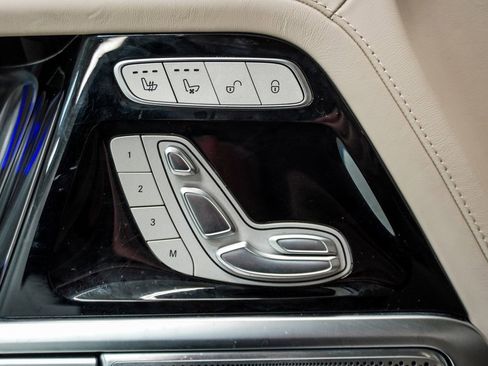 Used 2023 Mercedes-Benz G 550 image 24