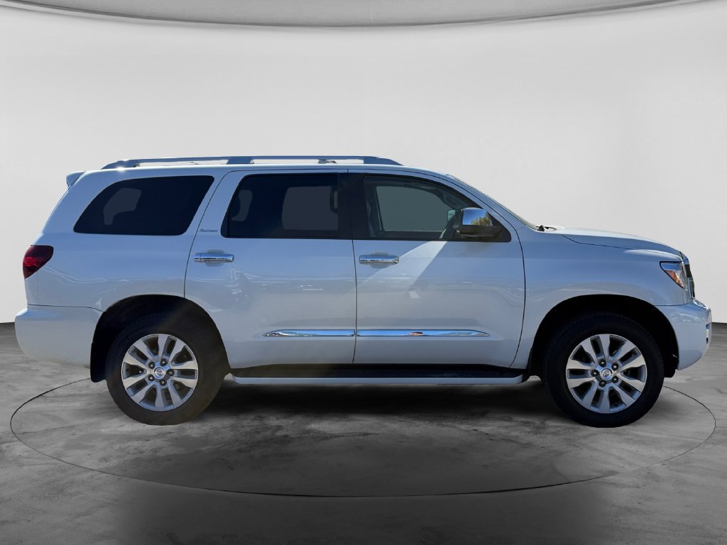Used 2018 Toyota Sequoia Platinum AWD/4WD image 11