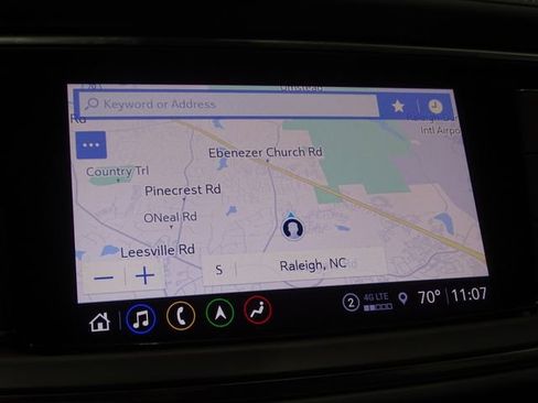 Used 2024 Buick Enclave Premium image 8