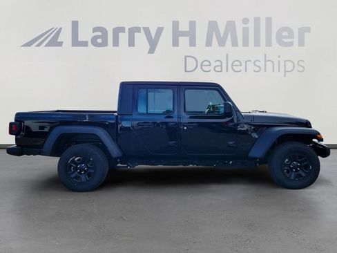 New 2026 Jeep Gladiator Sport image 6