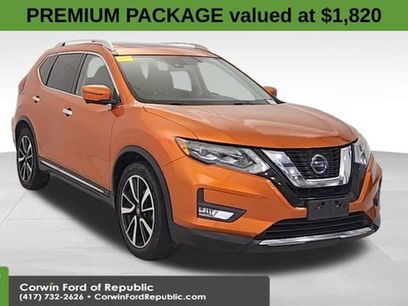 Used 2018 Nissan Rogue SL w/ Premium Package