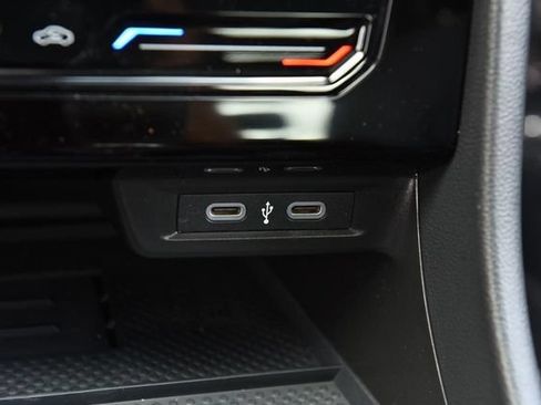 New 2026 Volkswagen Jetta GLI Autobahn FWD image 16
