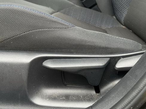 Used 2020 Toyota Corolla SE FWD image 24