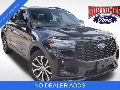 Certified 2026 Ford Explorer ST-Line RWD image 1