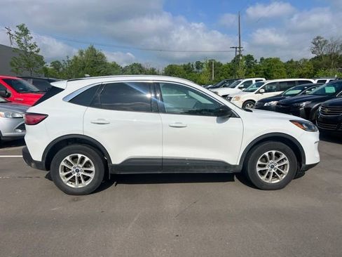 Used 2022 Ford Escape SE w/ Convenience Package AWD/4WD image 4