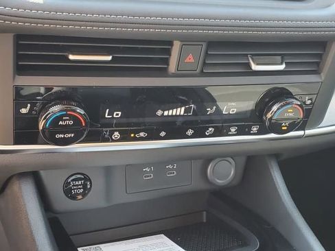 New 2026 Nissan Rogue Platinum w/ Platinum Premium Package image 31