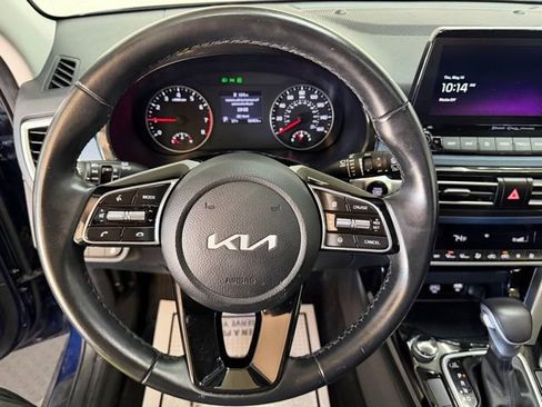 Used 2023 Kia Seltos S w/ Navigation Package FWD image 21
