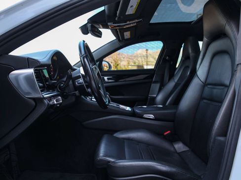 Used 2018 Porsche Panamera 4 AWD/4WD image 6