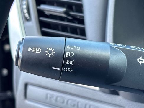 Certified 2025 Nissan Rogue S AWD/4WD image 24