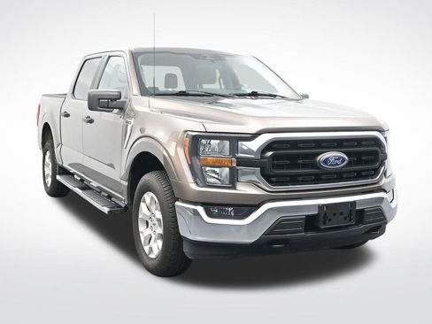 Used 2023 Ford F150 XLT image 3