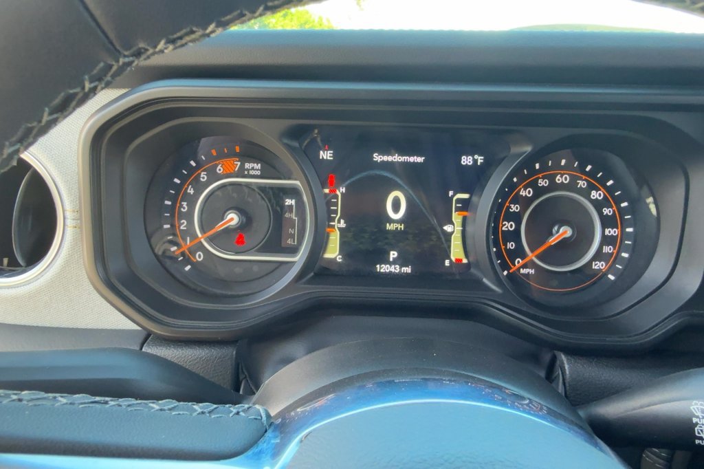 Used 2026 Jeep Wrangler Unlimited Sahara AWD/4WD image 16