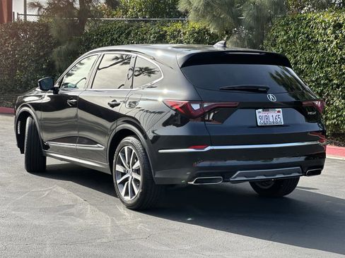 Used 2025 Acura MDX FWD w/ Technology Package image 4