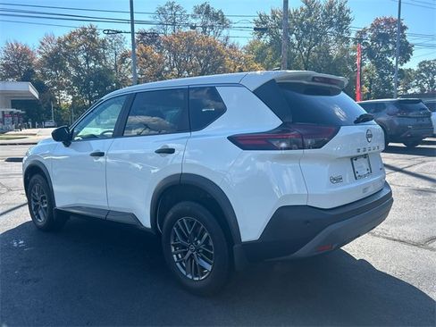Certified 2023 Nissan Rogue S image 4