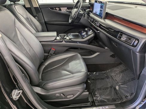 Used 2021 Lincoln Nautilus Reserve w/ Monochromatic Package image 36