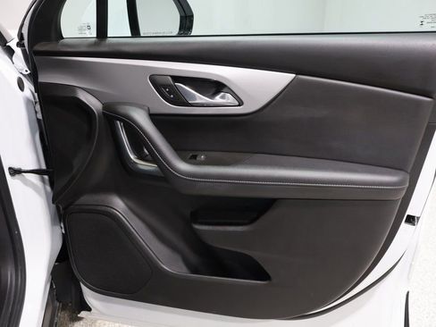 Used 2025 Chevrolet Blazer LT image 23