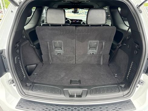 Used 2023 Dodge Durango R/T w/ Blacktop Package AWD/4WD image 9