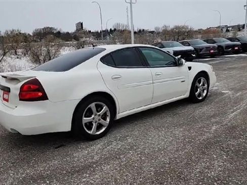 Used 2008 Pontiac Grand Prix GXP image 8