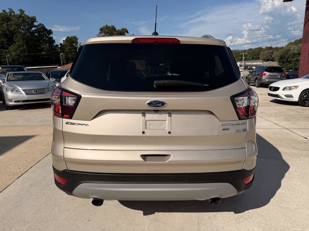 Used 2017 Ford Escape Titanium w/ Equipment Group 301A AWD/4WD image 15