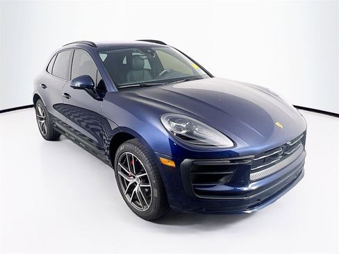 Certified 2023 Porsche Macan S image 7
