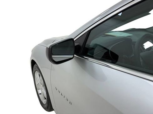 Used 2022 Chevrolet Malibu LS w/ Driver Confidence Package II FWD image 10