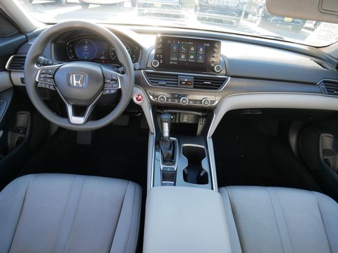Used 2019 Honda Accord EX image 10