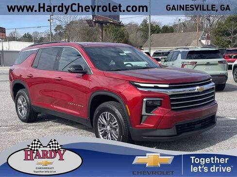 New 2026 Chevrolet Traverse LT w/ Driver Confidence Package image 1