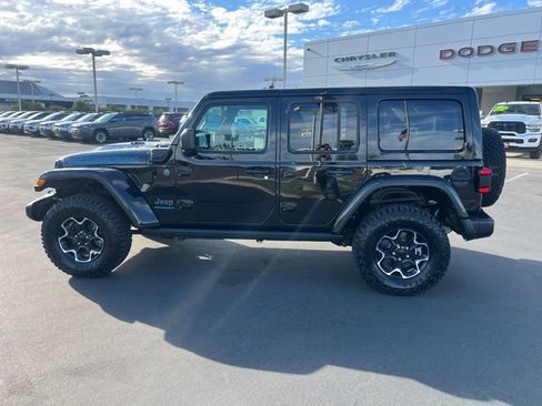 Used 2023 Jeep Wrangler Unlimited Rubicon 4xe w/ Cold Weather Group AWD/4WD image 18