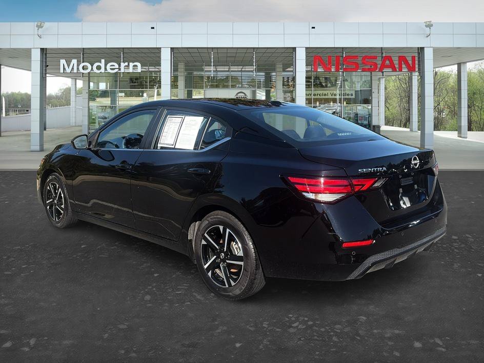 Certified 2025 Nissan Sentra SV FWD image 3