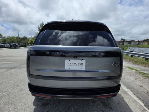 Certified 2023 Land Rover Range Rover SE image 6