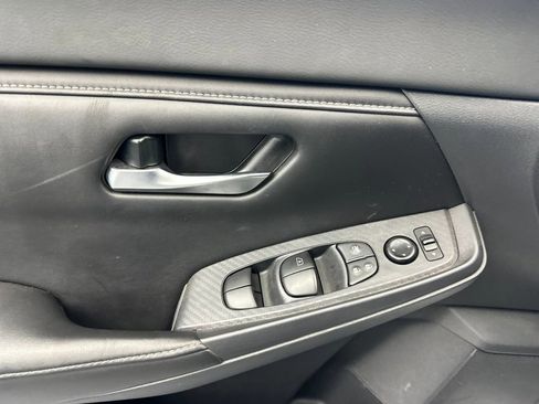 Used 2022 Nissan Sentra SV w/ Trunk Package FWD image 10