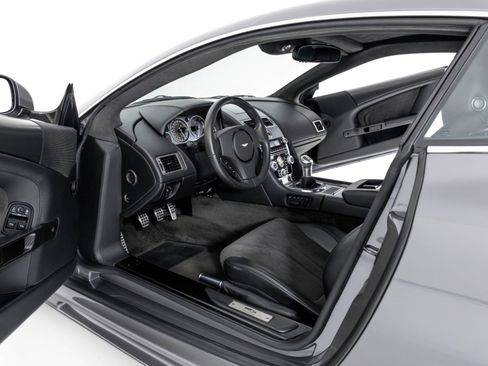 Used 2009 Aston Martin DBS Coupe image 13