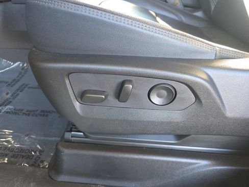 Used 2024 Chevrolet Tahoe High Country image 29