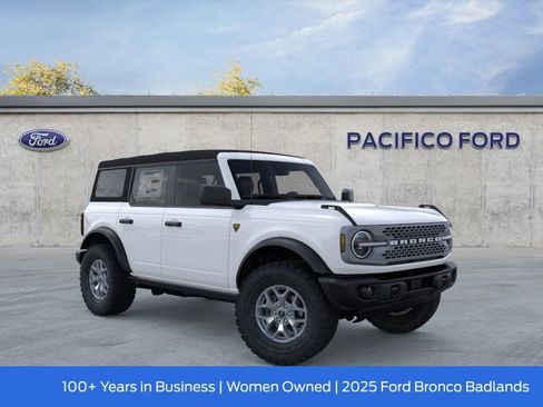 New 2025 Ford Bronco Badlands image 8