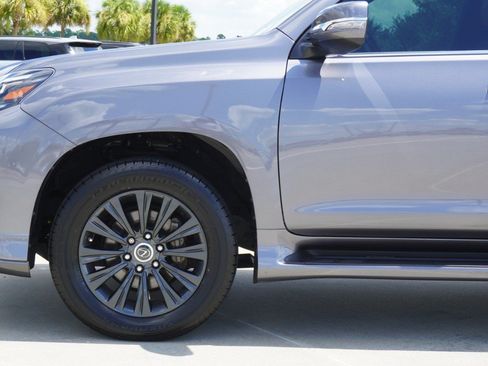 Certified 2023 Lexus GX 460 Premium w/ Accessory Package AWD/4WD image 10