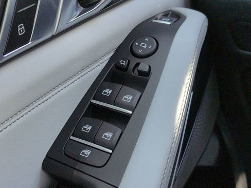 New 2026 BMW X5 xDrive40i w/ M Sport Package AWD/4WD image 25