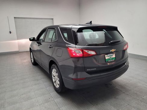 Used 2019 Chevrolet Equinox LS FWD image 6