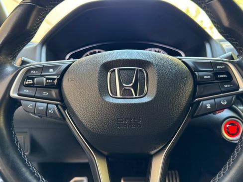 Used 2019 Honda Accord Sport image 10