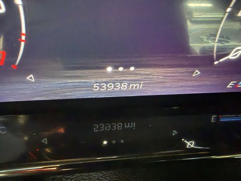 Used 2022 Jeep Grand Wagoneer Series III w/ Rear Seat Video Group 1 AWD/4WD image 14