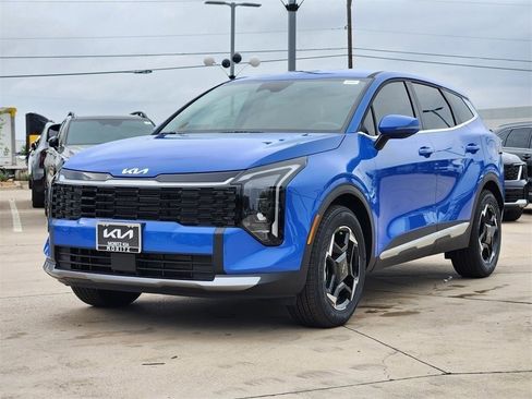 New 2026 Kia Sportage EX image 2